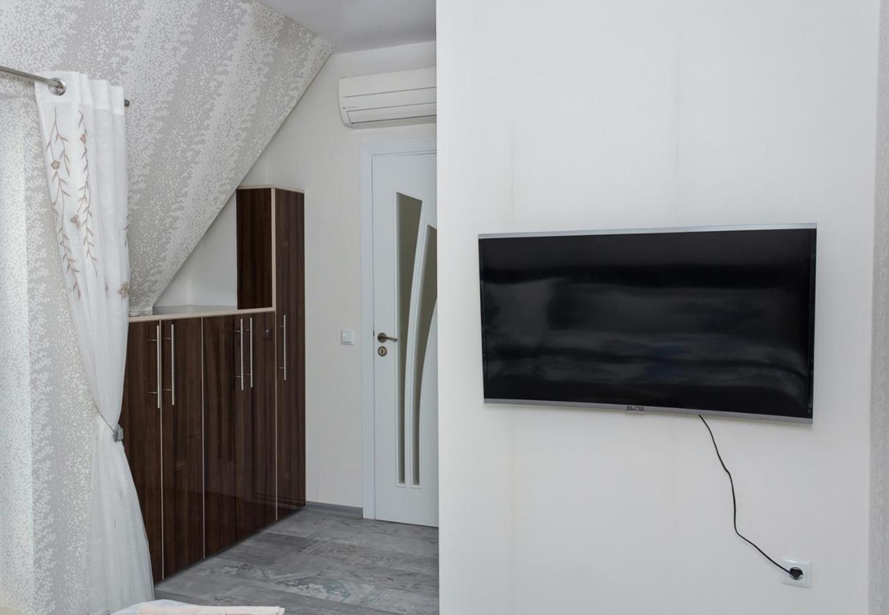 Acrylic & Pastel Apartments Varna Exterior foto