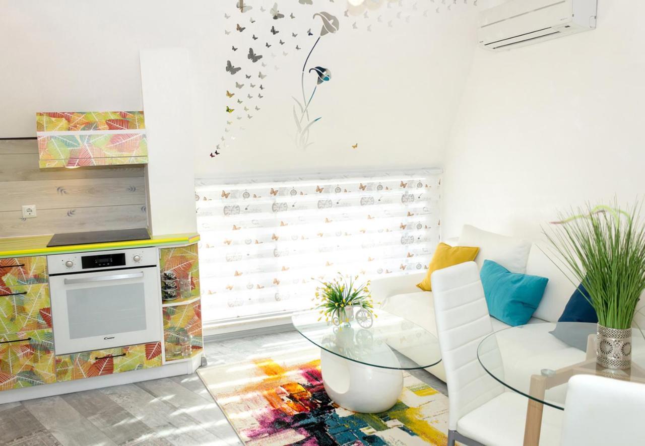 Acrylic & Pastel Apartments Varna Exterior foto